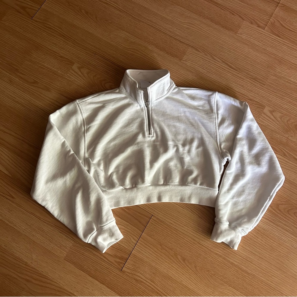 TNA Aritzia White Cropped Sweatshirt
